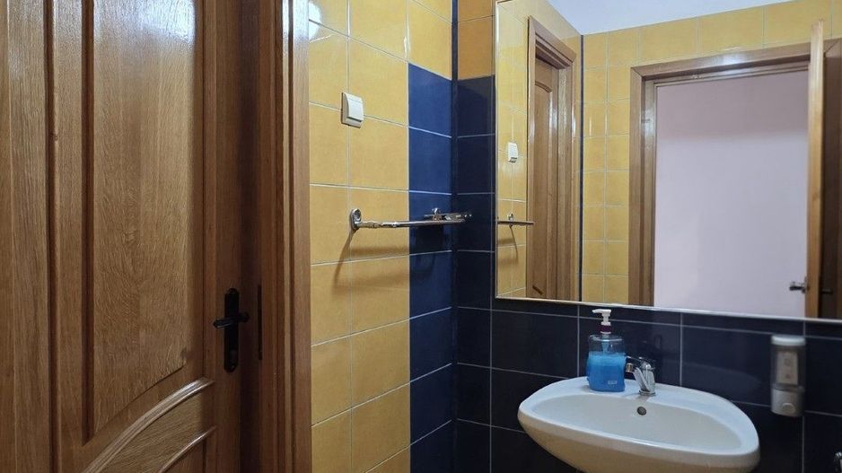 DE INCHIRIAT - SALĂ de CONFERINȚE și BIROURI, 120 mp, VASLUI - zona CENTRALA; - Poză 8