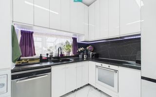 Duplex 1/2 mobilat şi utilat în Săcălaz - Poză 3