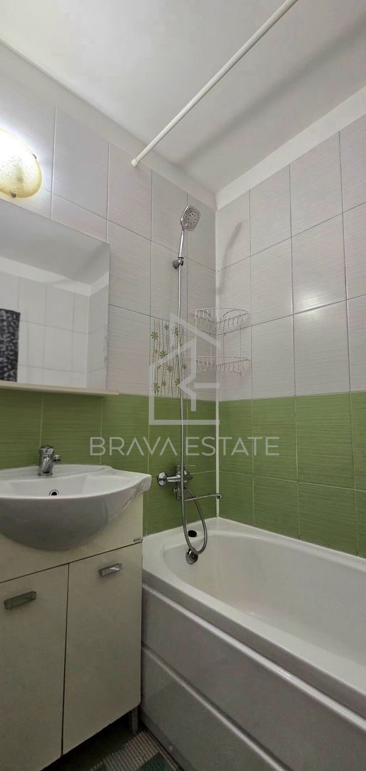 Apartament 3 camere , 43mp , 2 balcoane, zona Eroilor Floresti - Poză 10