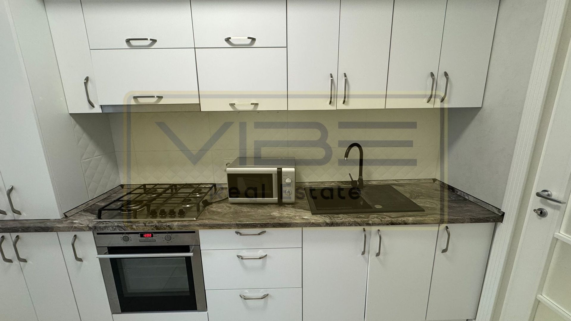 Apartament 2 camere Royal Town Copou - Poză 12