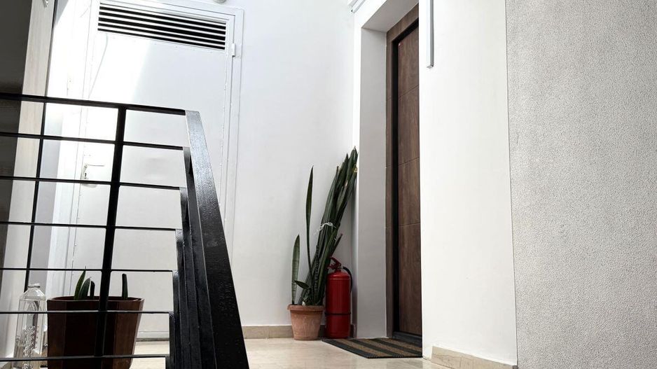 Polona - Duplex 256 mpu, 6 camere, etaje 6+7, panorama, terase 52 mp - Poză 19