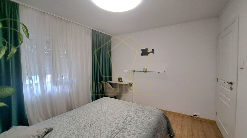 Apartament renovat cu 3 camere decomandate | Lipovei Sever Bocu - Poză 2