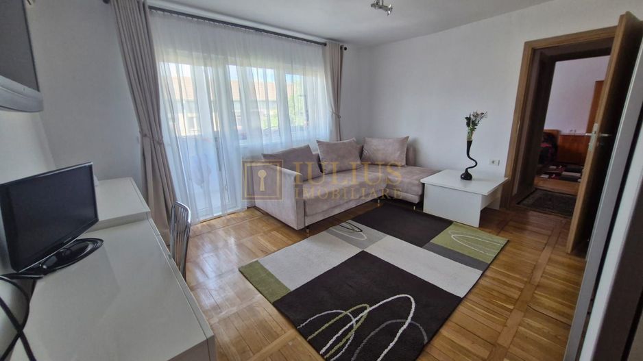 2 camere, Spitalul Judetean, centrala proprie, ideal pentru familie, studenti - Poză 3