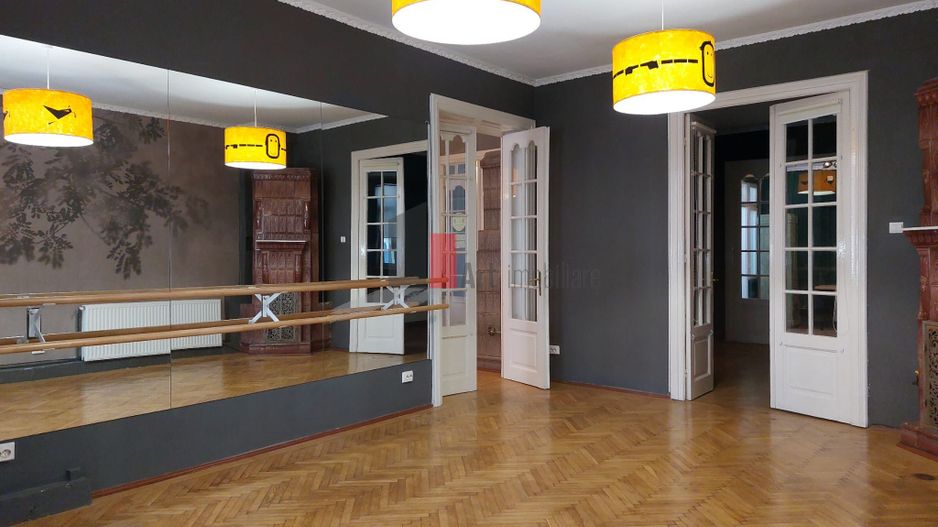 Spatiul "BRYNT", et. 1 in vila, INTRARE SEPARATA, SINGUR PE NIVEL - Poză 1