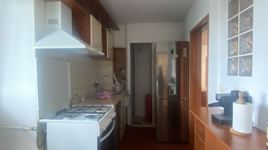 Apartament spatios, trei camere, Lujerului - Poză 4