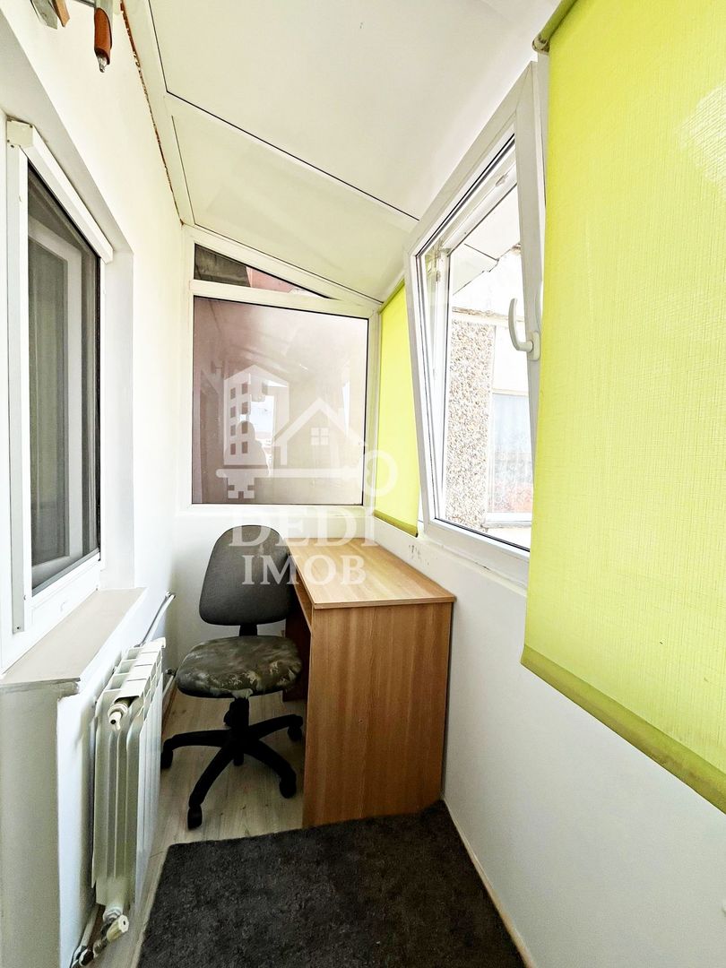 Apartament cu 3 camere de inchiriat zona Rogerius, Oradea - Poză 11