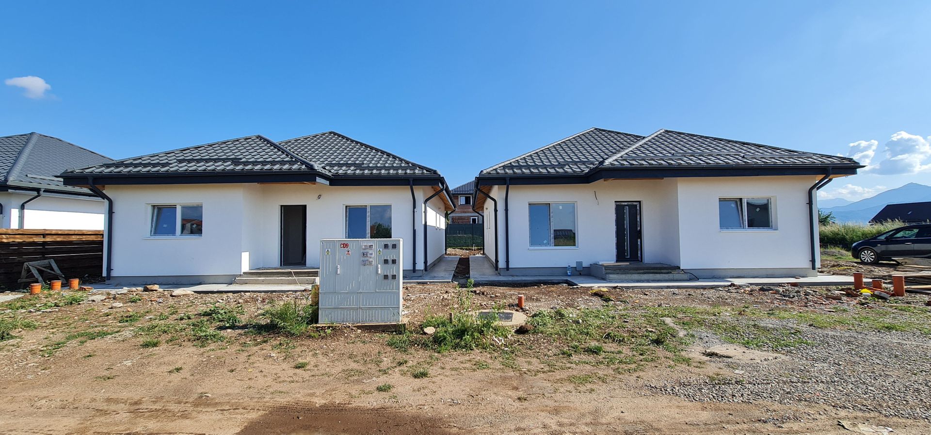 Casa individuala 3 camere cartier Izvor Tarlungeni Brasov - Poză 4