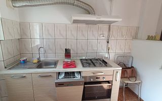 Apartament spațios cu 4 camere | Zona Medicină | Termen lung - Poză 3