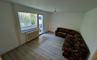 Apartament cu 3 camere, 65 mp, decomandat, zona strazii Primaverii - Poză 1