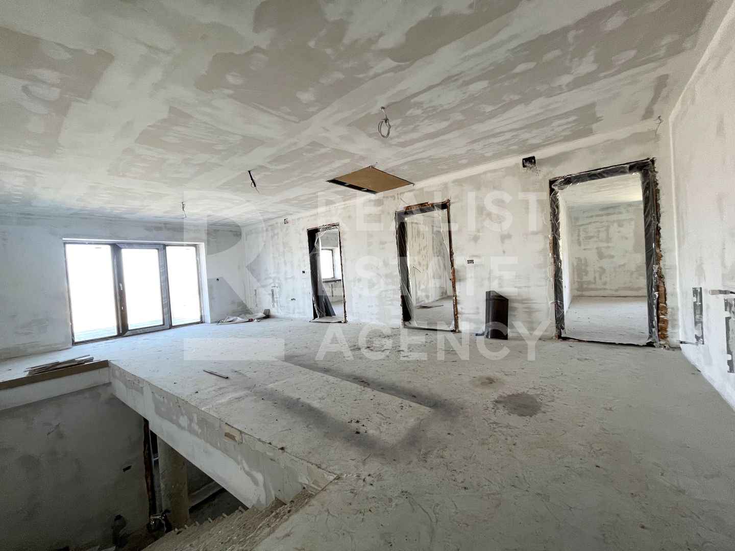 Vilă de vânzare, 253 mp util, teren 1000 mp, Rediu Mitropoliei - Poză 9