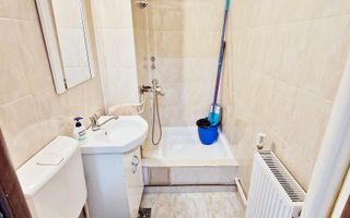 AZURA Imobiliare - Garsoniera Nemobilata Pitesti Craiovei Central - Poză 5