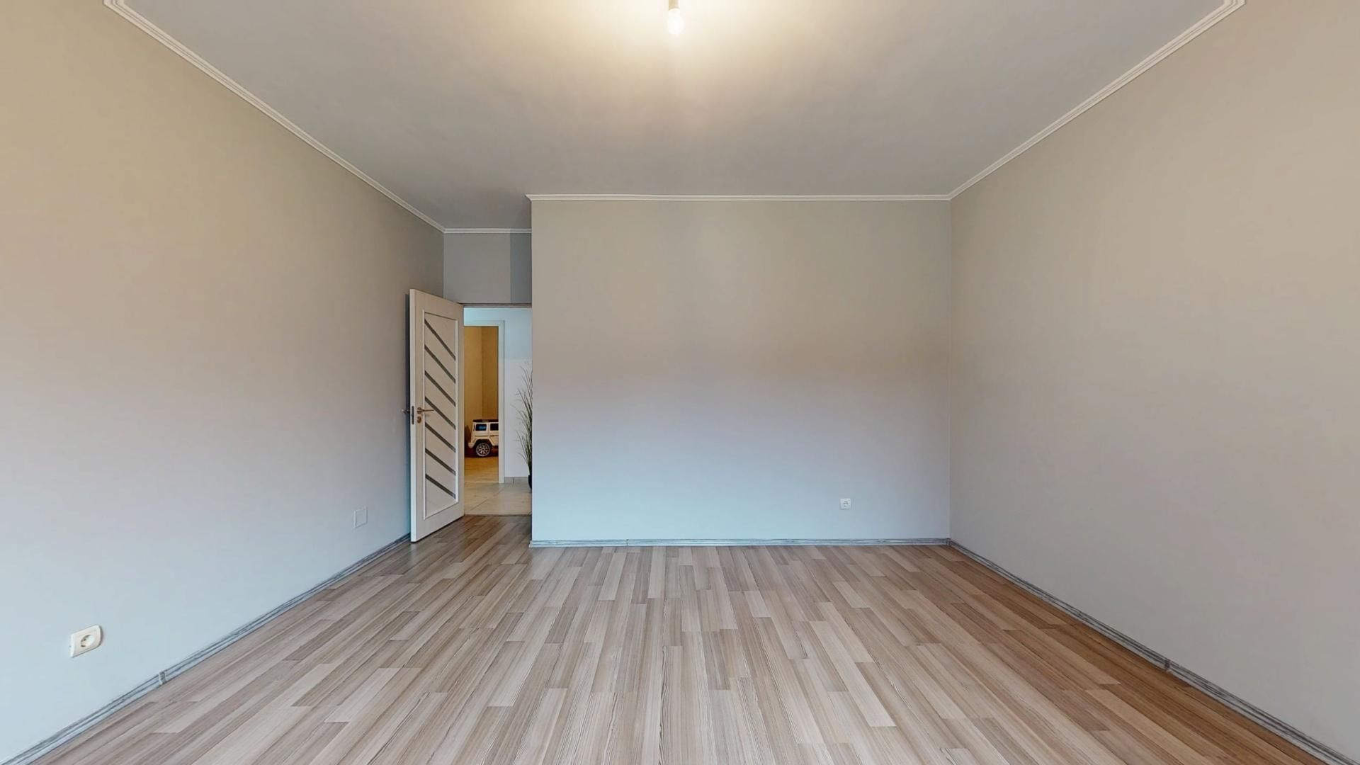 Apart. 3 cam. Decomandat. Demisol/4 in Drumul Bacriului ! - Poză 3