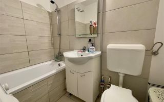 Garsoniera la etajul 1 zona Girocului - Poză 3