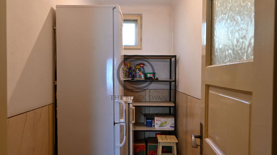 Casa cu 6 camere de vanzare | Zona Ultracentrala, Baicoi | Comision 0% - Poză 12