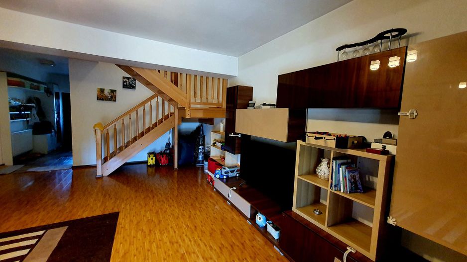 Oportunitate investiție - Casă de vânzare, gata închiriată pe termen lung - Poză 2