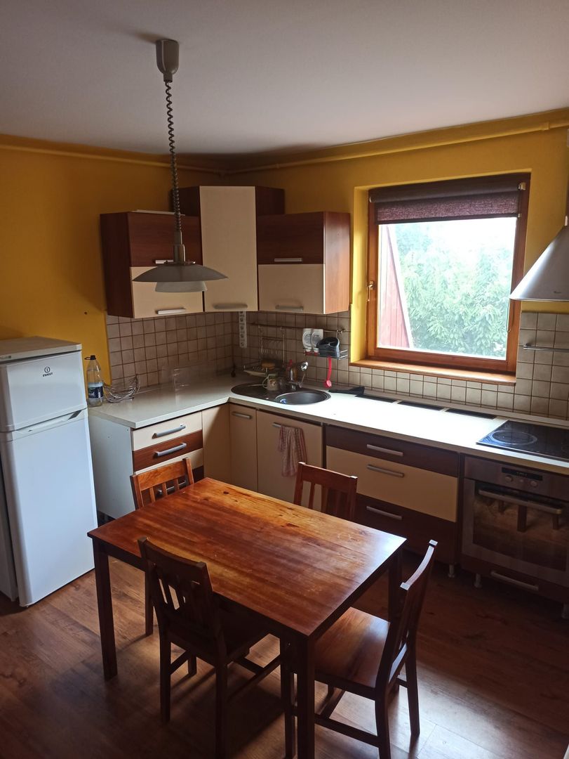 CASA CU 6 CAMERE ZONA CENTRAL - Poză 1