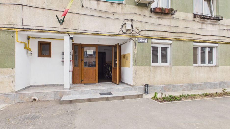Apartament cu 4 camere în zona Ared Kaufland - Poză 7