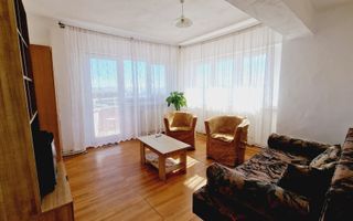 Apartament 2 camere cu vedere spre parc in Cetate - Poză 2