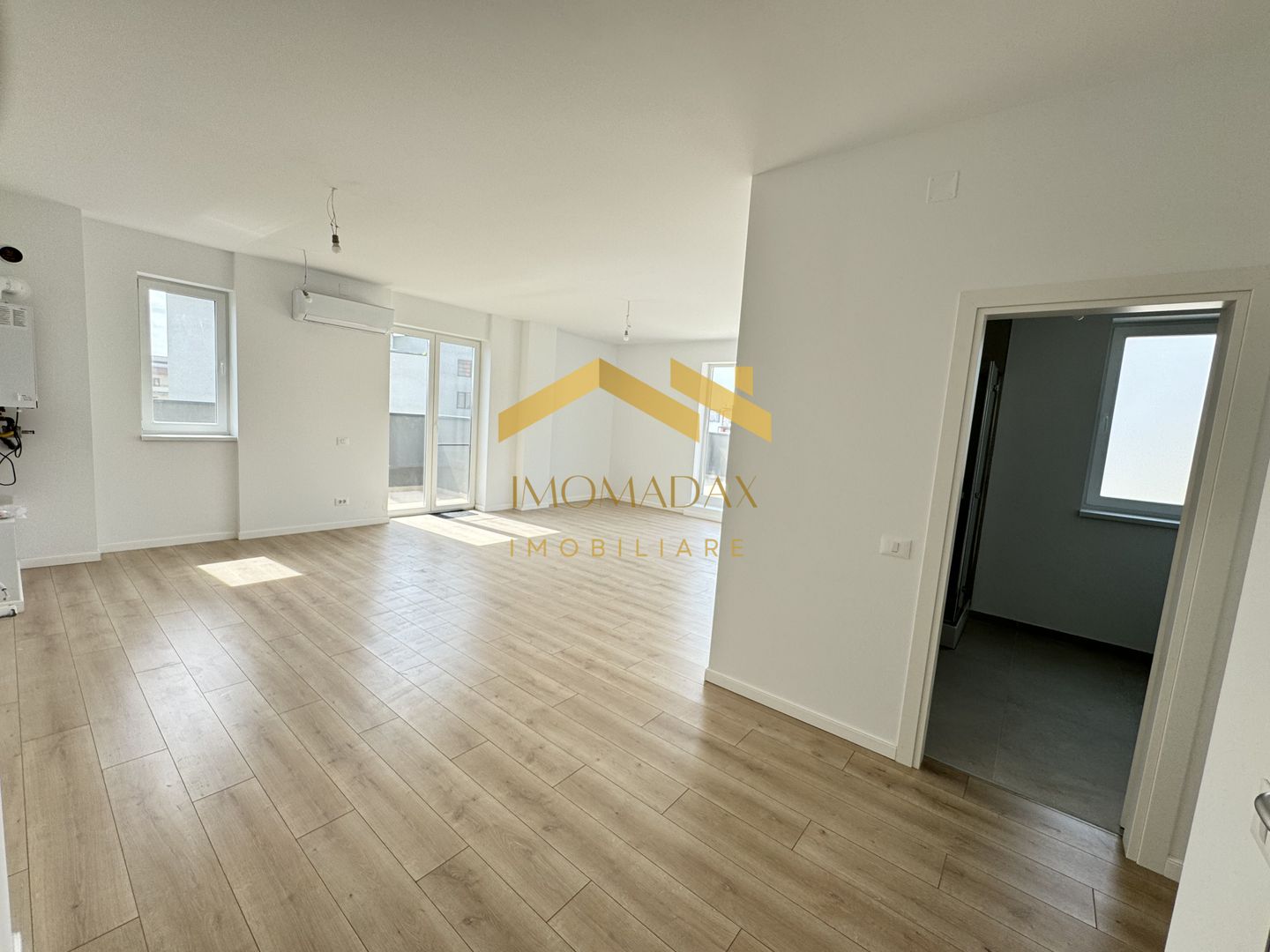 Penthouse Aradului-3 Camere-Disponibil Imediat - Poză 2