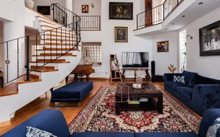 Timisoara - Girocului Vila 12 Camere 4 Bai | 497mp Utili 1373mp Teren - Poză 2