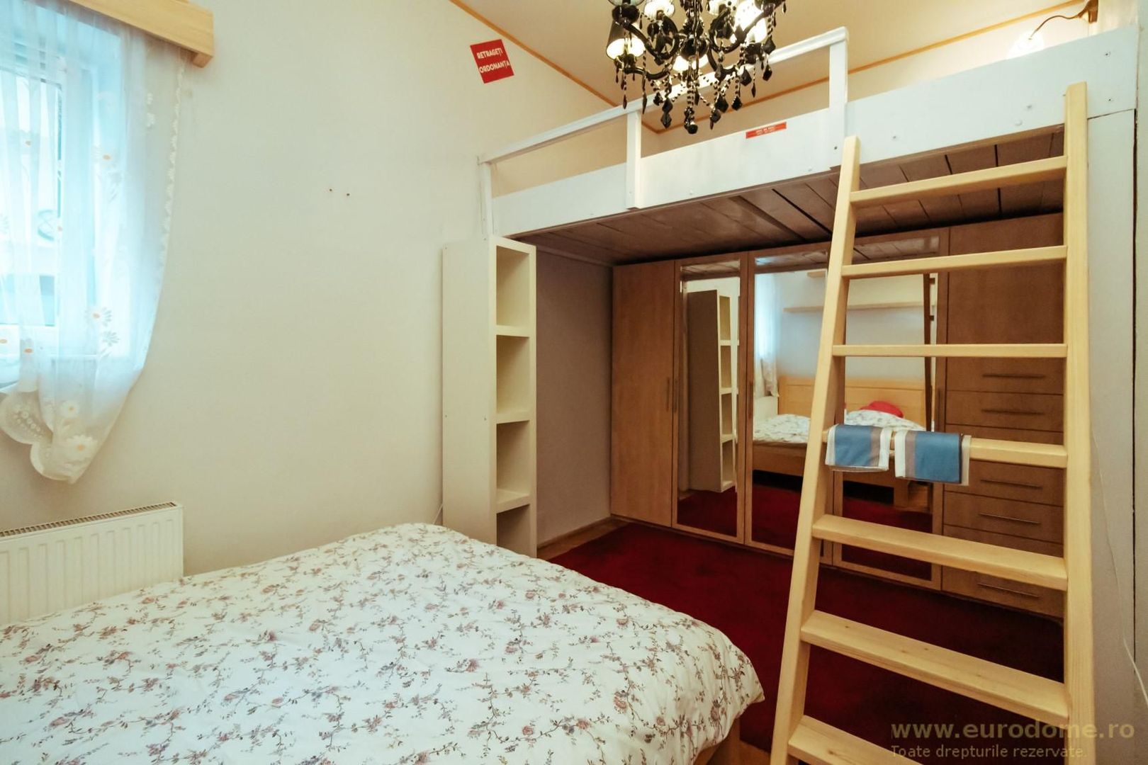 Piata Sfatului, apartament  deosebit, luminos, cu priveliște frumoasă - Poză 6