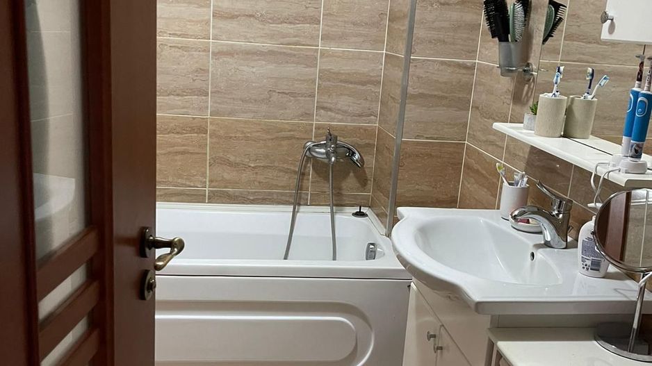 ageuropa.ro vinde ap 4 cam etajul 4 pe Blaga. - Poză 10