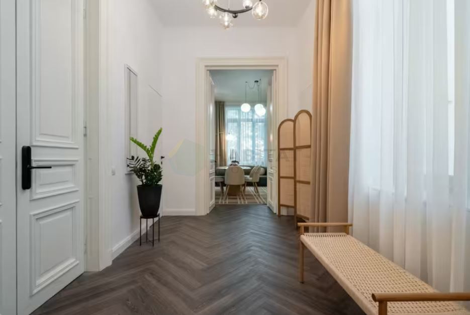 Eleganță Urbană pe Bulevardul Carol | Imobil Boutique - Poză 36