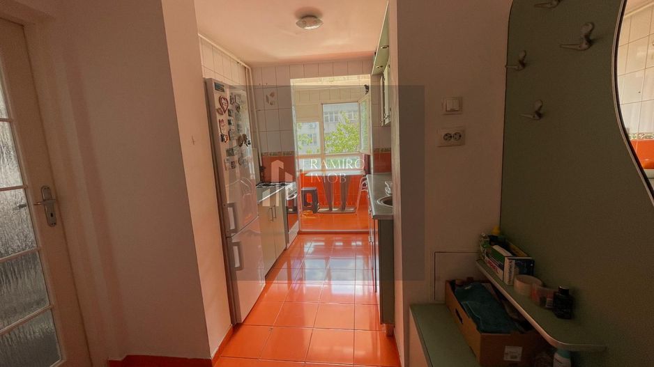 Apartament   2 camere decomandat/ sector 3/3 min metrou 1 Dec - Poză 2