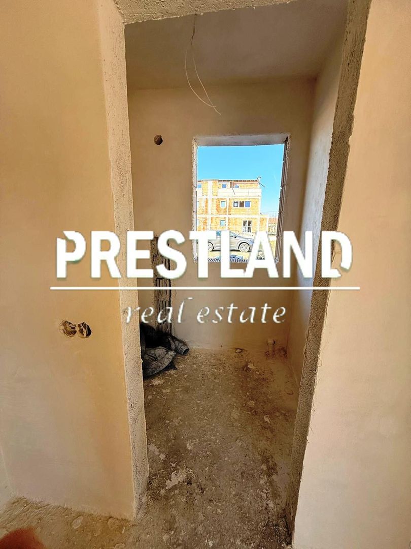 Casă pretabilă pentru 2 familii cu teren 434 mp. - Poză 10