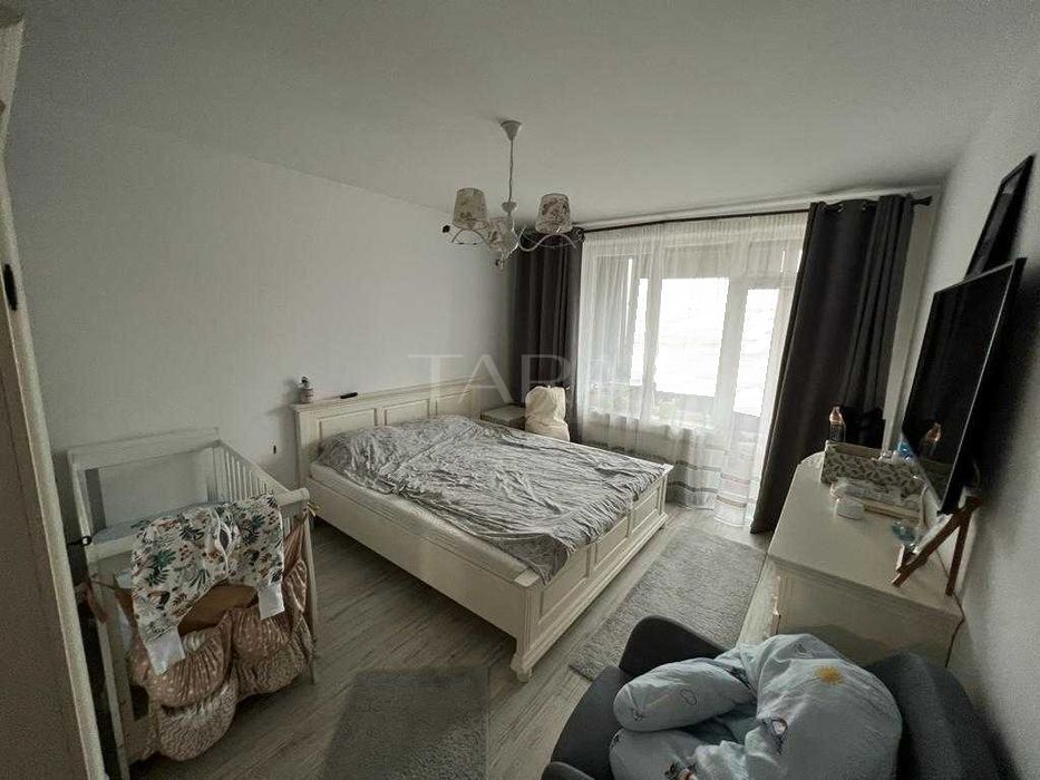 Apartament pozitionat cu 3 camere in zona strazii  Tineretului! - Poză 5