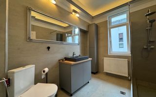 Etaj intreg, 5 camere in VILA INTERBELICA 180 mp, renovat - Poză 15