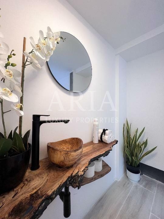 LUXURY APARTMENT WITH GARDEN - Poză 5