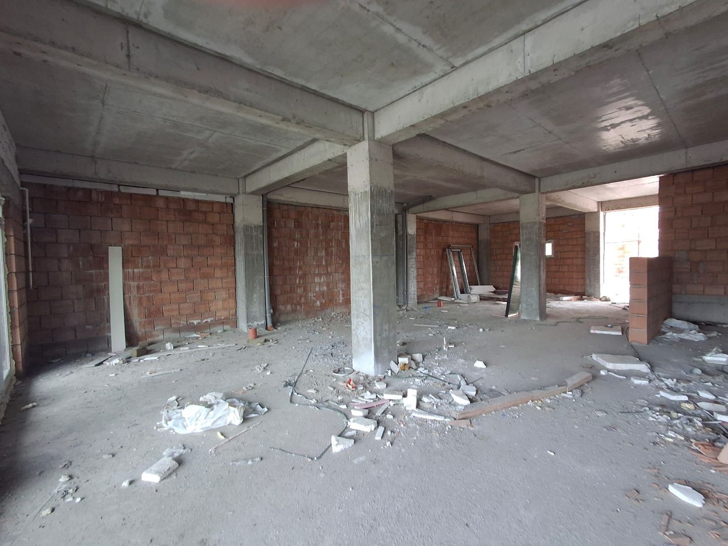 Spatiu comercial de inchiriat, 127mp, Selimbar, Sibiu - Poză 2