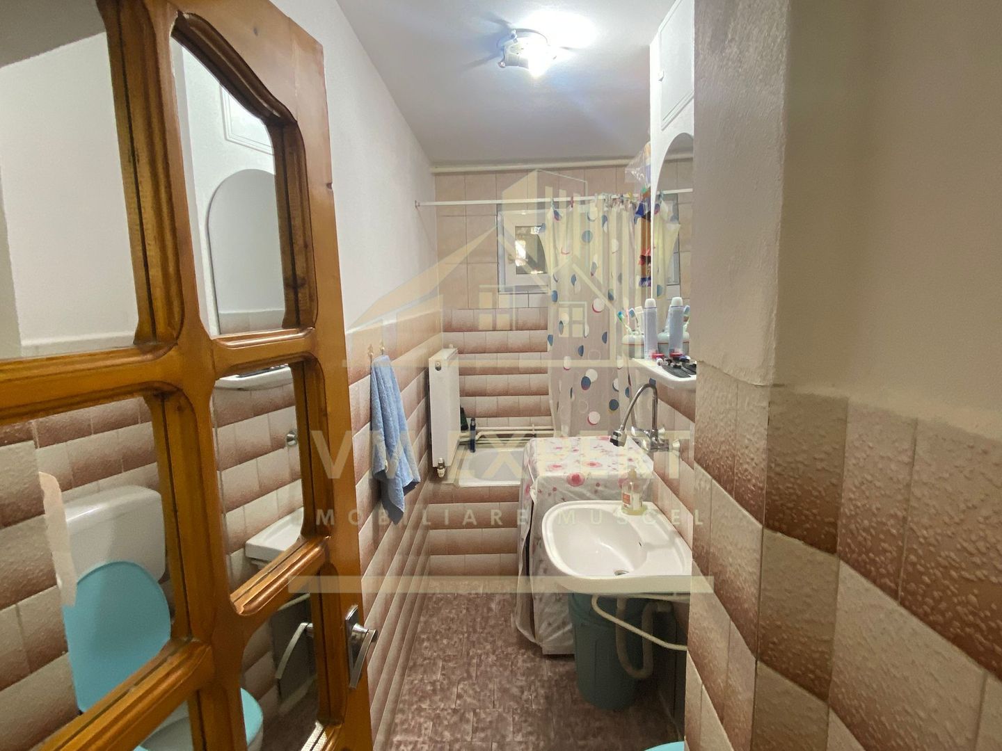 APARTAMENT 2 CAMERE ETAJ 2 ZONA VIȘOI CAMPULUNG - Poză 9