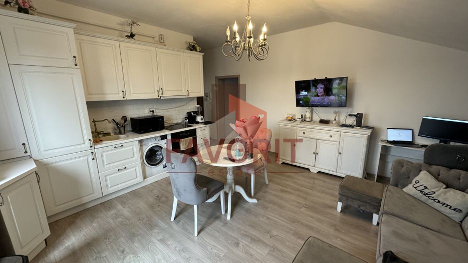 Mobilat si utilat. Pozitie excelenta. Villa construita in 2017 - Poză 2