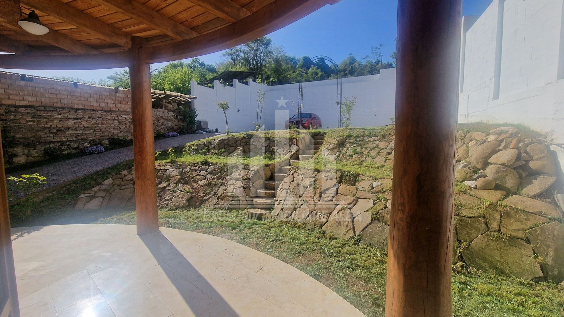 Vila tip conac cu 4 apartamente mobilate si utilate în Aiud - Poză 5