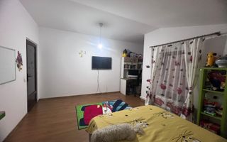 Casă spațioasă cu piscină, de vânzare în Simeria - Poză 24