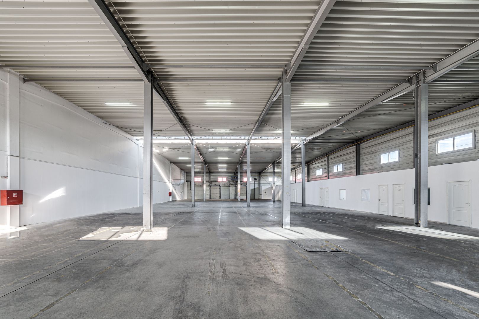 Hala industriala 1289 mp - Poză 3