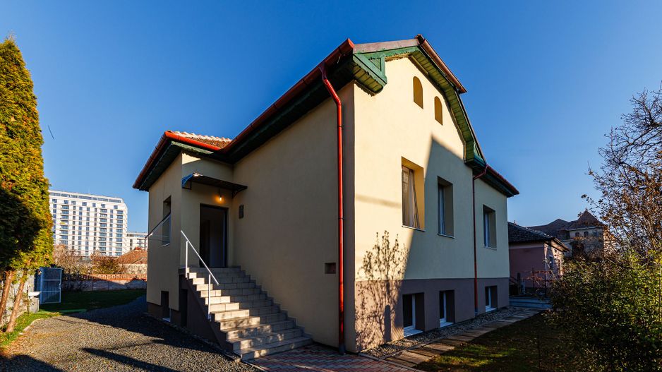 Casă Individuală pentru Birouri - Central, Timișoara | Curte 726 mp - Poză 3