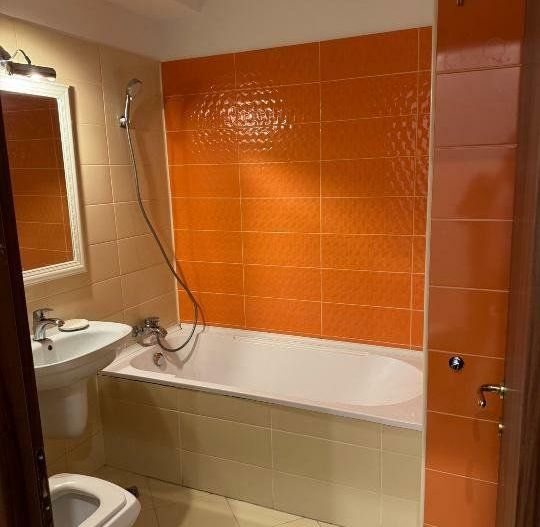 De vanzare  Apartament 3 cam mobilat utilat + parcare subterana Domenii sect1 - Poză 12