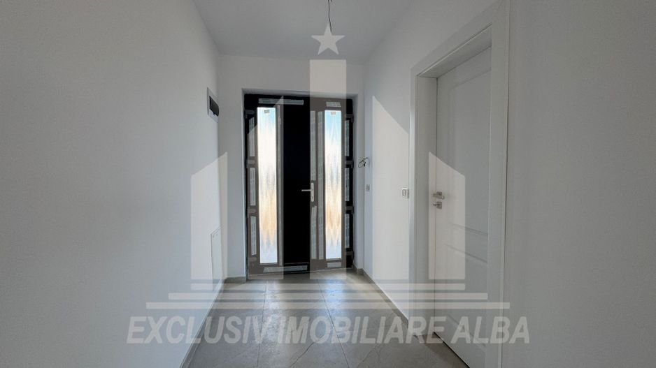 Casa in regim cuplat de vanzare, Cetate - Poză 2