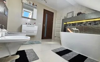 Penthouse modern cu  4 camere, 165 mp utili și 50 mp terasă, - Poză 11