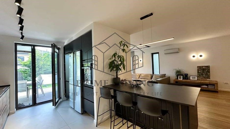 VILA SPATIOASA CU 6 CAMERE LA INCHIRIERE IN COMPLEX REZIDENTIAL - Poză 2