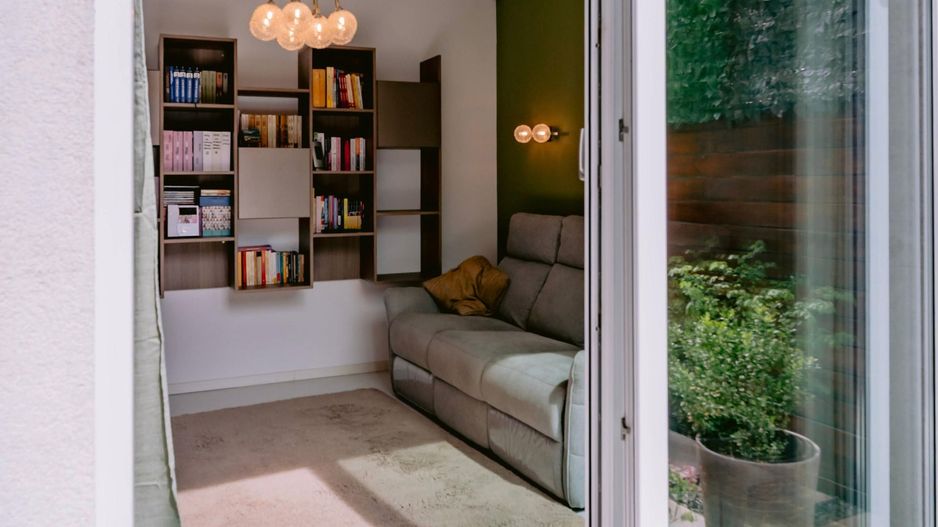 CASA DEOSEBITA IN ZONA REZIDENTIALA - PLANTELOR - MANTULEASA - ARMENEASCA - Poză 7