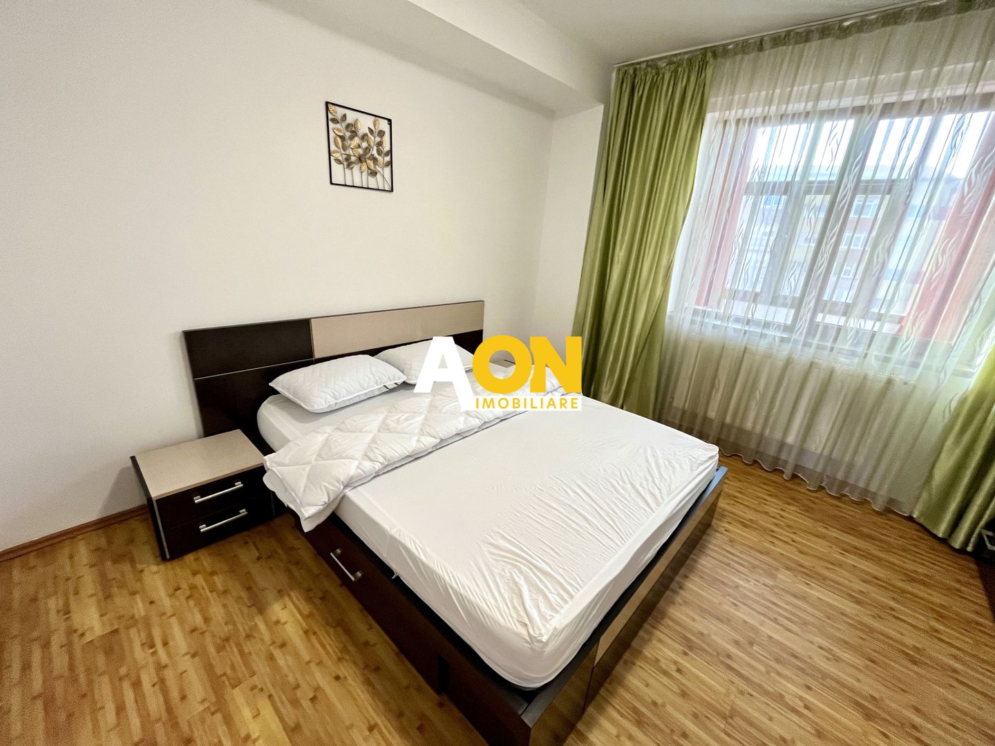 Apartament cu 2 Camere, Etaj 2, Zona Stadion - Poză 1
