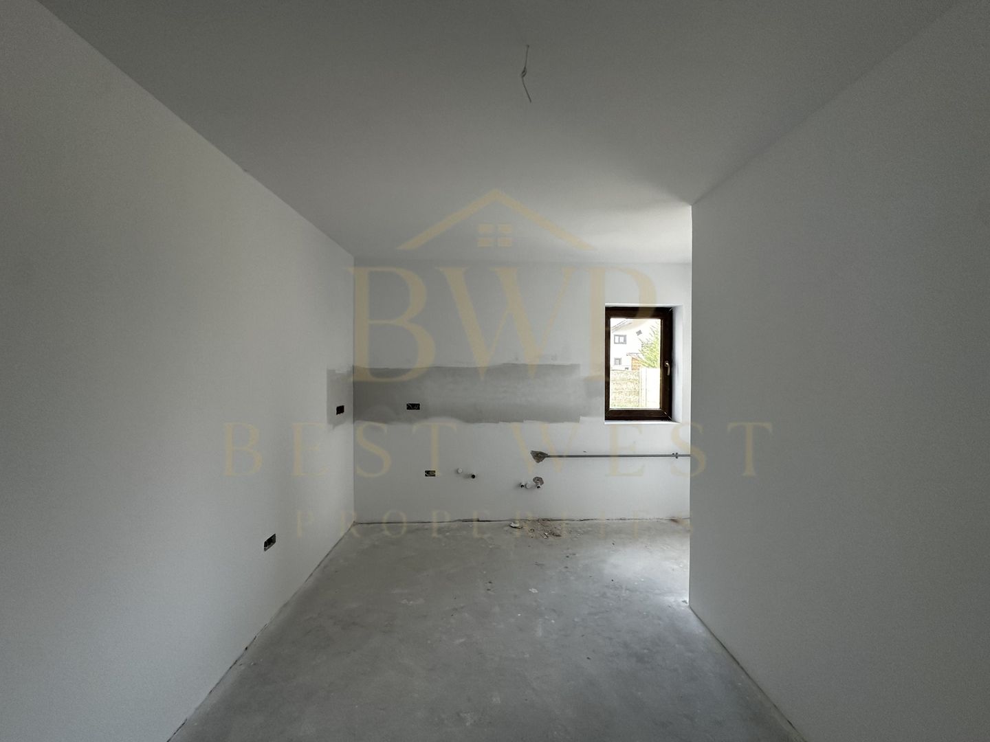 Duplex, 4 dormitoare, Mosnita, drum asfaltat, toate utilitățile - Poză 2