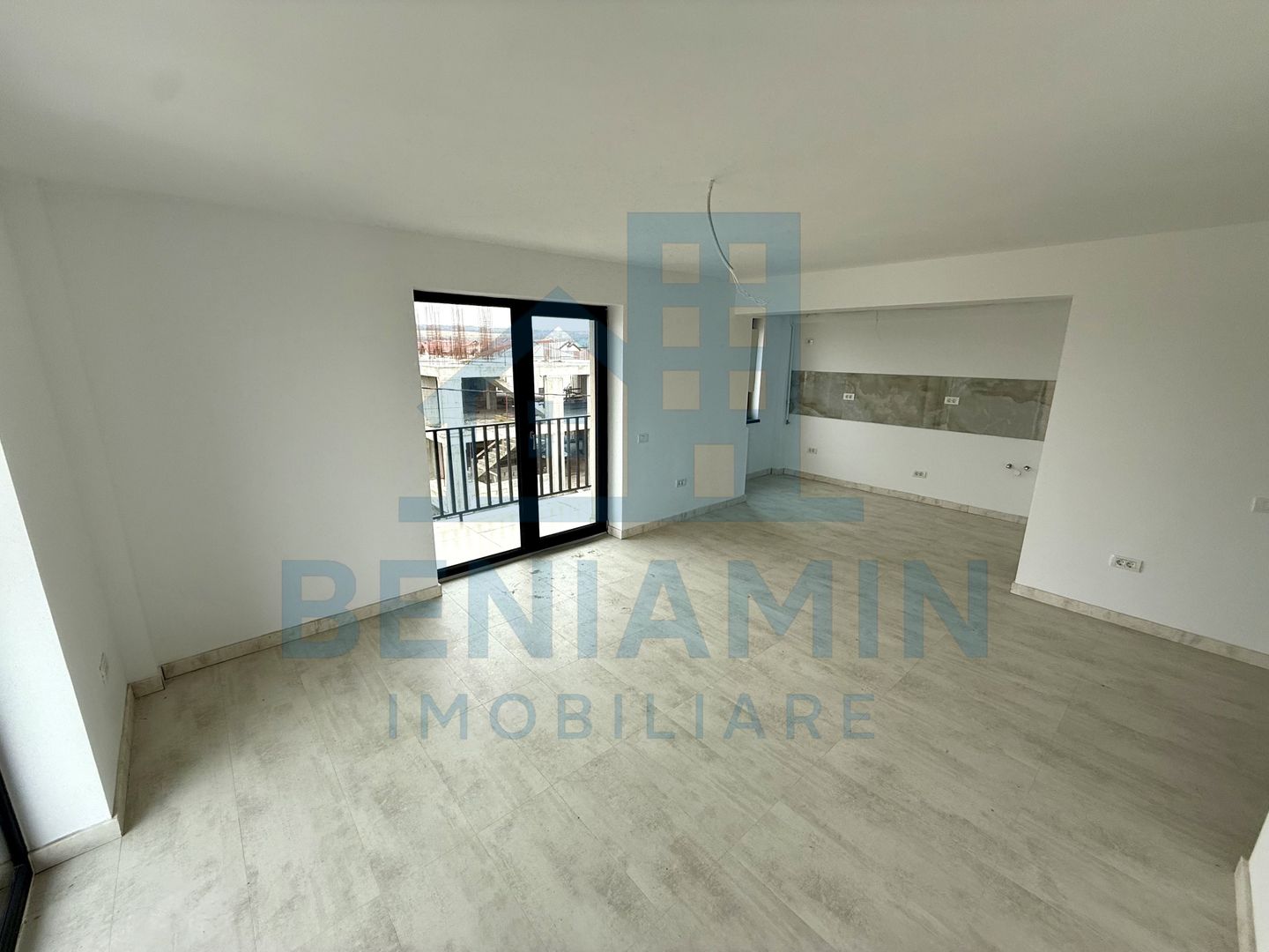 2 camere etaj 2 - 57mp - bloc nou - parcare - Ford -centrala - Poză 2