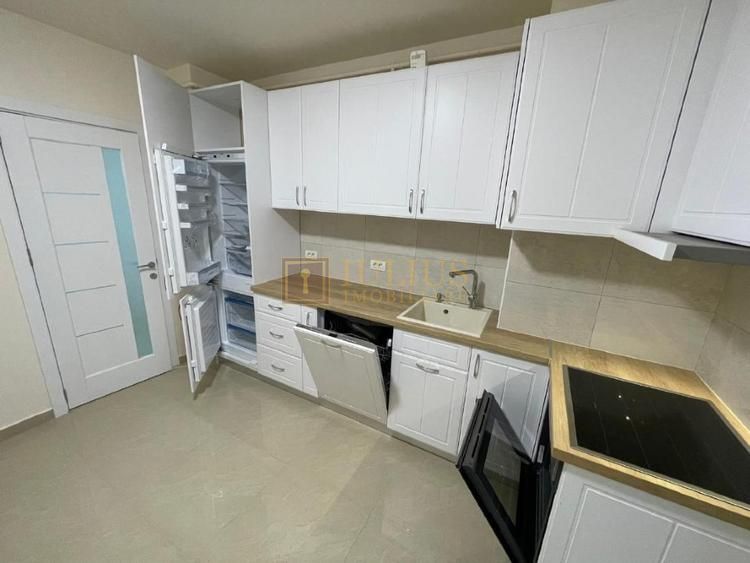 Recent renovat| 2 camere| garaj, et.2| lift| balcon 12 mp. - Poză 5