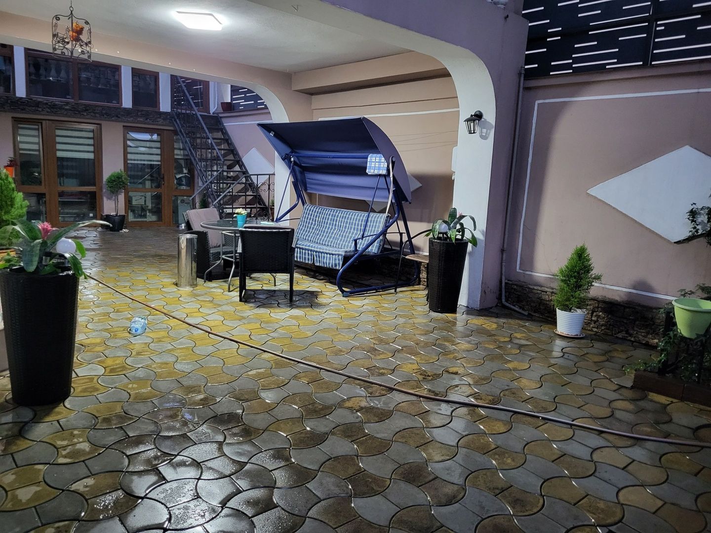 BRASADAS închiriază vila Bd. Ferdinand. - Poză 2