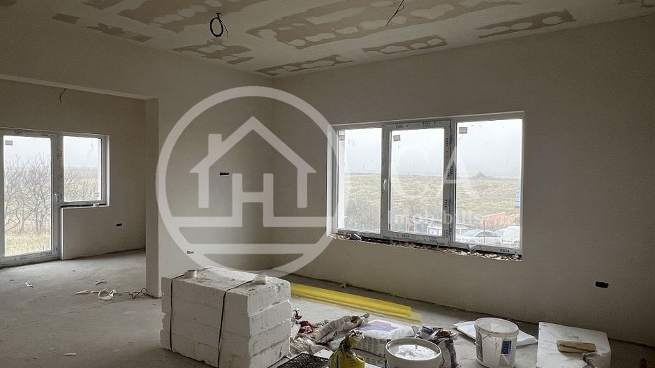 Casa pe nivel cu 4 camere de vanzare in Cihei, Bihor - Poză 8